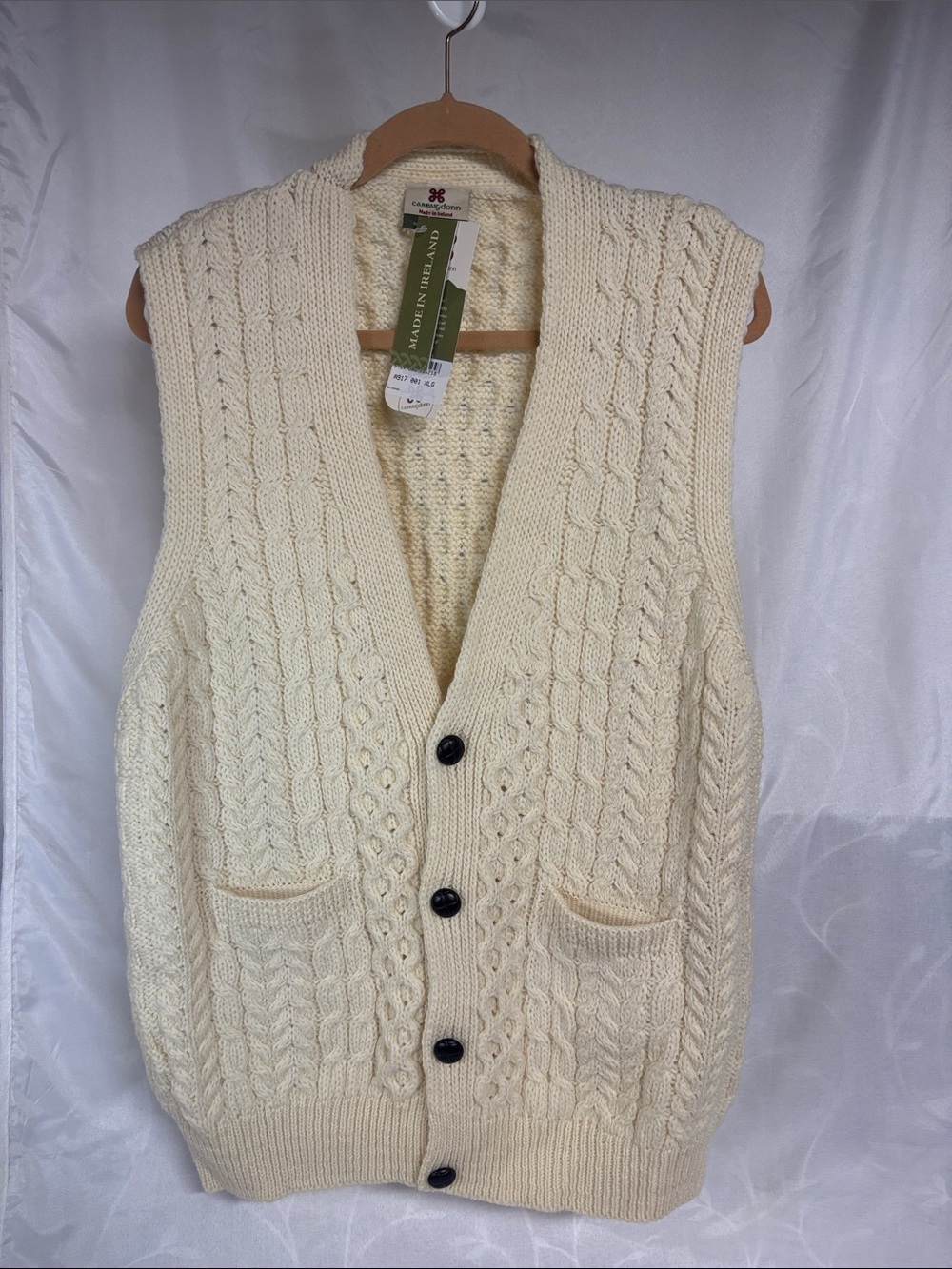 Carraig Donn cream sweater vest NWT
